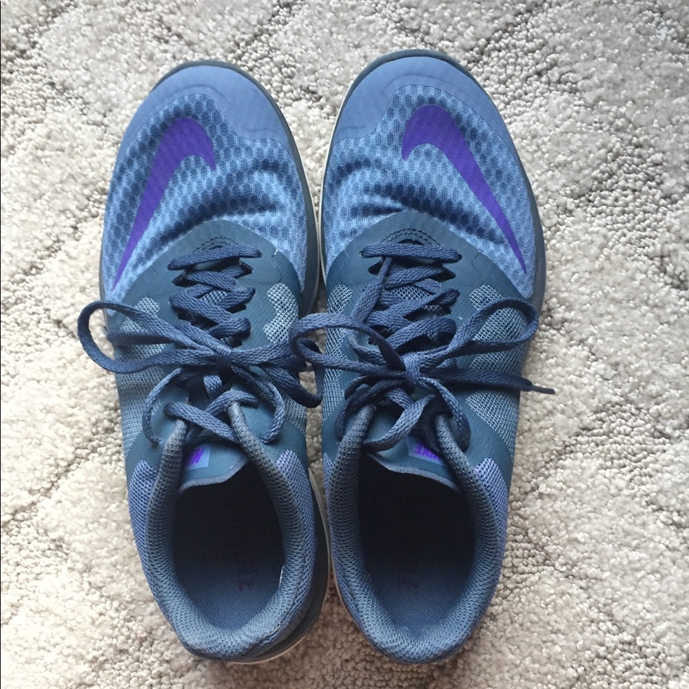 Nike FS Lite Run 3 Sneakers